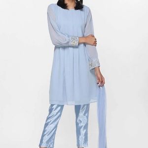 Pakistani Indian suit